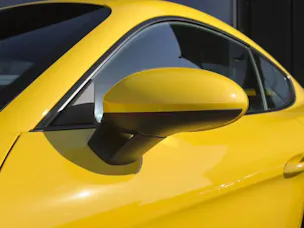 Porsche 718 Cayman GT4