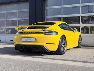 Porsche 718 Cayman GT4