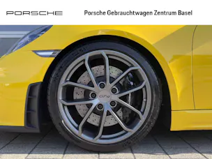 Porsche 718 Cayman GT4