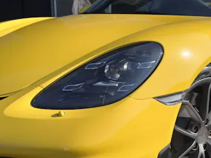 Porsche 718 Cayman GT4