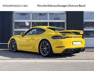 Porsche 718 Cayman GT4