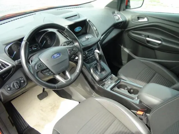 FORD Kuga 1.5 EcoB 182 Titanium