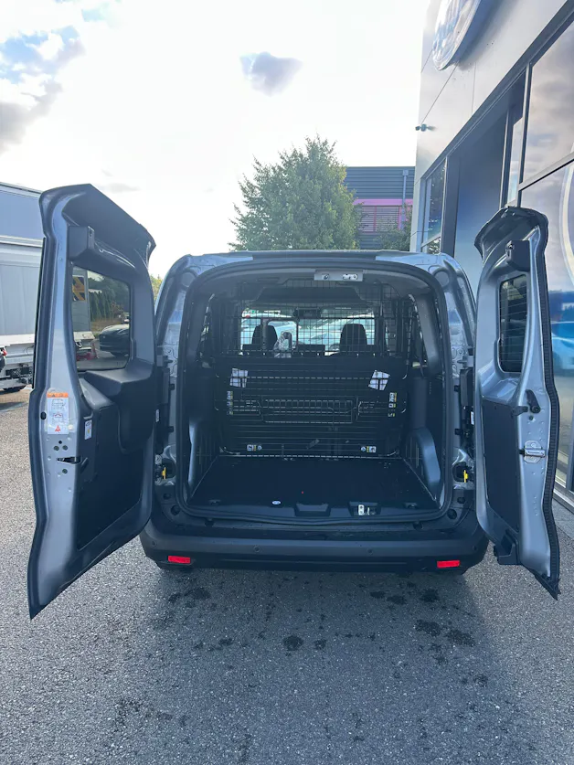 FORD Transit Courier dcab. van 1.0 Trend/125CV/Aut.