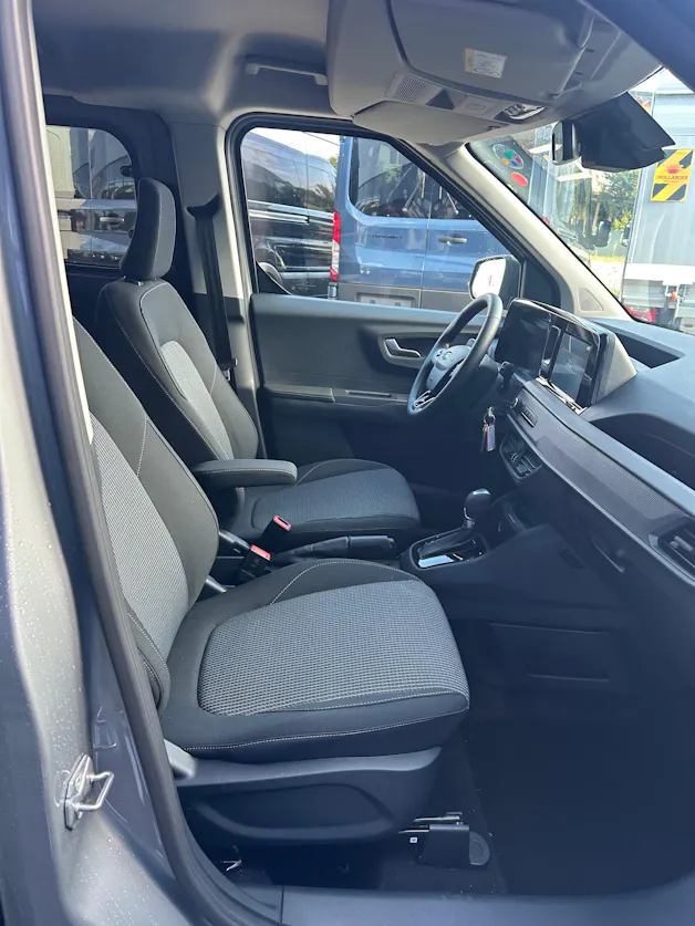 FORD Transit Courier dcab. van 1.0 Trend/125CV/Aut.