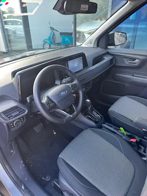 FORD Transit Courier dcab. van 1.0 Trend/125CV/Aut.