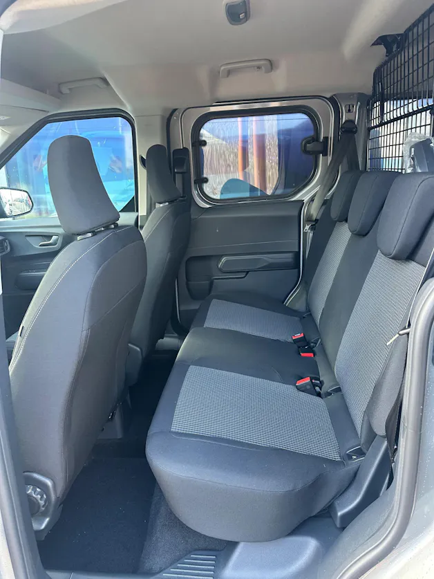 FORD Transit Courier dcab. van 1.0 Trend/125CV/Aut.