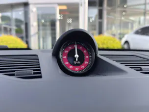 Porsche 911 Carrera 4 GTS
