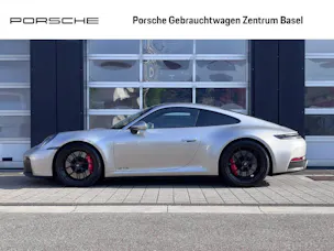 Porsche 911 Carrera 4 GTS