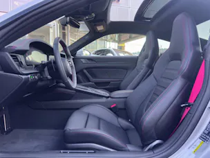 Porsche 911 Carrera 4 GTS