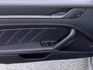 Porsche 911 Carrera 4 GTS