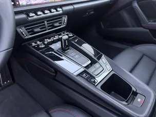 Porsche 911 Carrera 4 GTS
