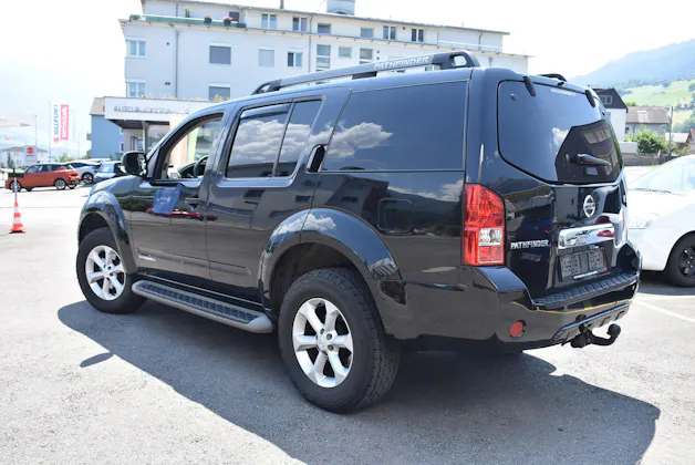 Nissan Pathfinder 2.5 dCi Platinum