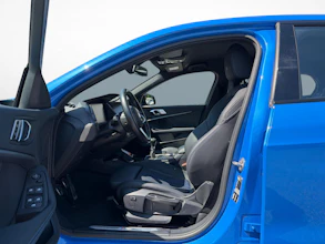 https://vehicle.imgix.net/4364736/9d20eaba-daee-47e5-8067-a1ae8bdebd8d.jpg