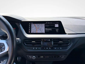 https://vehicle.imgix.net/4364736/a9947b0f-3fda-4bdf-a1a1-616851e605f7.jpg