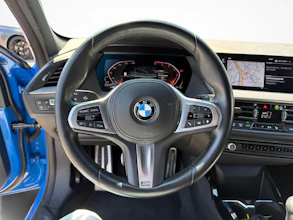 https://vehicle.imgix.net/4364736/b4bacdce-a333-42cc-bb6d-3e9aad769a70.jpg