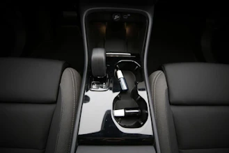 https://vehicle.imgix.net/4364779/79229809-a42c-4742-9e4f-abb97e3e435b.jpg