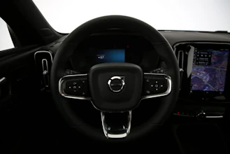 https://vehicle.imgix.net/4364779/9094930a-5789-42e7-a1b8-4b48b3ee2089.jpg