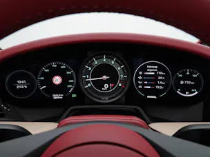 Porsche 911 Targa 4S Heritage Edition