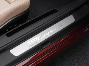 Porsche 911 Targa 4S Heritage Edition