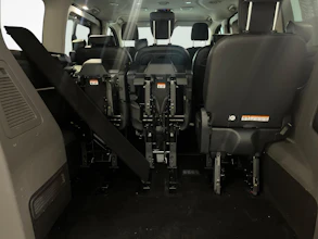 https://vehicle.imgix.net/4364825/7a464d3f-e25f-4996-82af-72780a57ba80.jpg