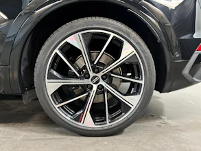 https://vehicle.imgix.net/4364887/93e3883d-4563-4a3b-b166-223995d9e892.jpg