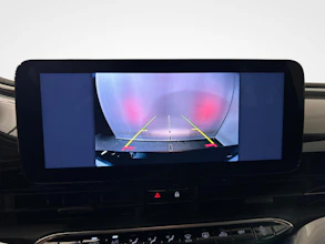 https://vehicle.imgix.net/4364890/0943b83a-1e73-4a18-a5a6-9a61336328ee.jpg