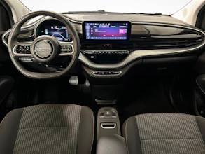 https://vehicle.imgix.net/4364890/9edc1437-0a40-4900-80ae-92b197ca9723.jpg