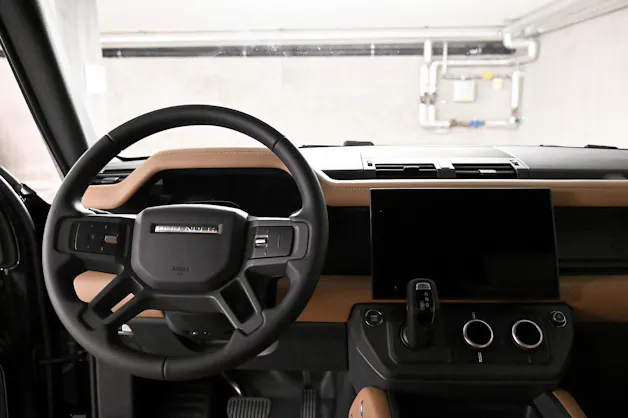 Land Rover Defender 110 3.0 D I6 250 X-Dynamic SE
