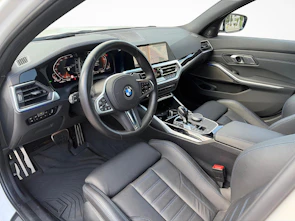 Fahrzeugbild BMW 330i xDrive SAG M Sport