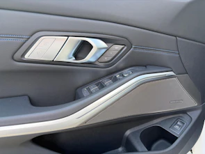 Fahrzeugbild BMW 330i xDrive SAG M Sport