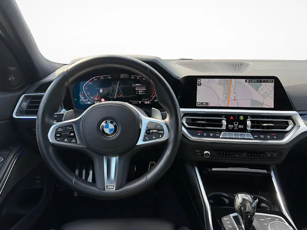 BMW 330i xDrive SAG M Sport