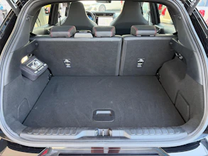 https://vehicle.imgix.net/4364933/fd9e5d54-31cc-41e9-bf82-83c2c4e5aa6f.jpg