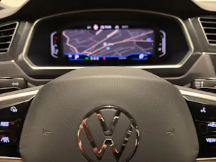VW Tiguan 2.0 TDI SCR R-Line DSG mit Anhängerkupplung abschwenkbar!