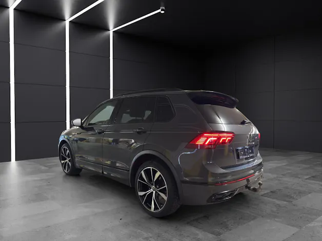 VW Tiguan 2.0 TDI SCR R-Line DSG mit Anhängerkupplung abschwenkbar!