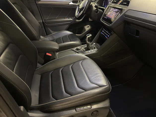 VW Tiguan 2.0 TDI SCR R-Line DSG mit Anhängerkupplung abschwenkbar!