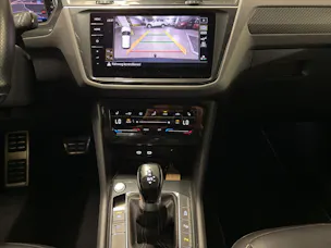 VW Tiguan 2.0 TDI SCR R-Line DSG mit Anhängerkupplung abschwenkbar!