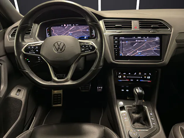 VW Tiguan 2.0 TDI SCR R-Line DSG mit Anhängerkupplung abschwenkbar!