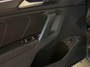 VW Tiguan 2.0 TDI SCR R-Line DSG mit Anhängerkupplung abschwenkbar!