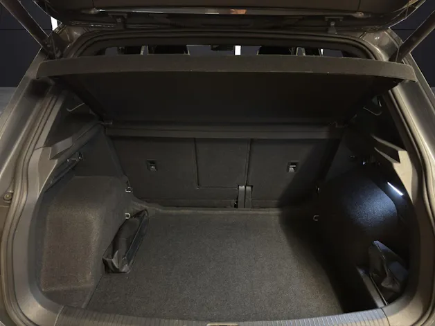 VW Tiguan 2.0 TDI SCR R-Line DSG mit Anhängerkupplung abschwenkbar!