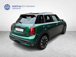 https://vehicle.imgix.net/4364997/d5b256bb-6031-45e2-807b-6c0e54206f05.jpg