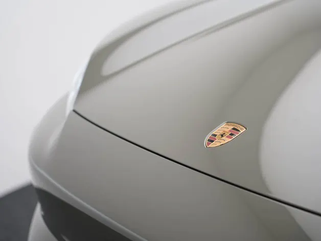 Porsche Cayenne S Electric