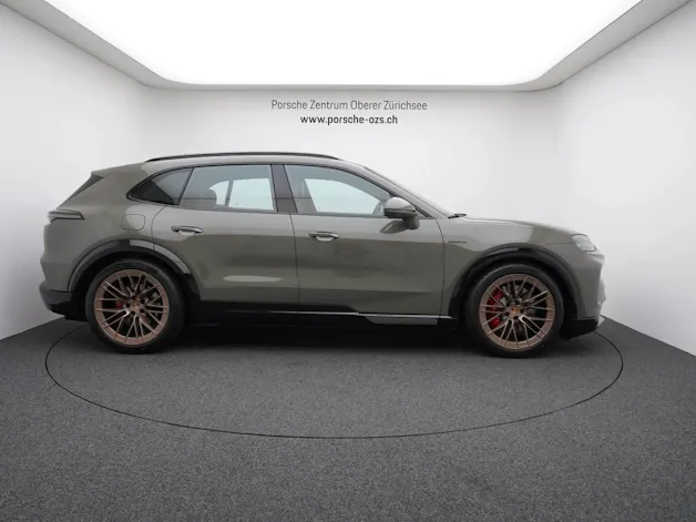 Porsche Cayenne S Electric