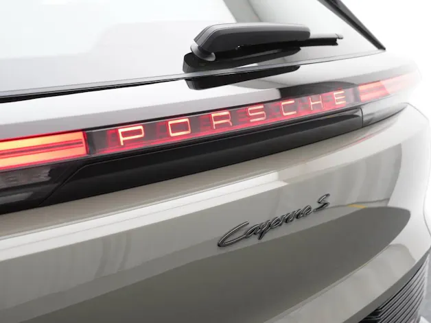 Porsche Cayenne S Electric