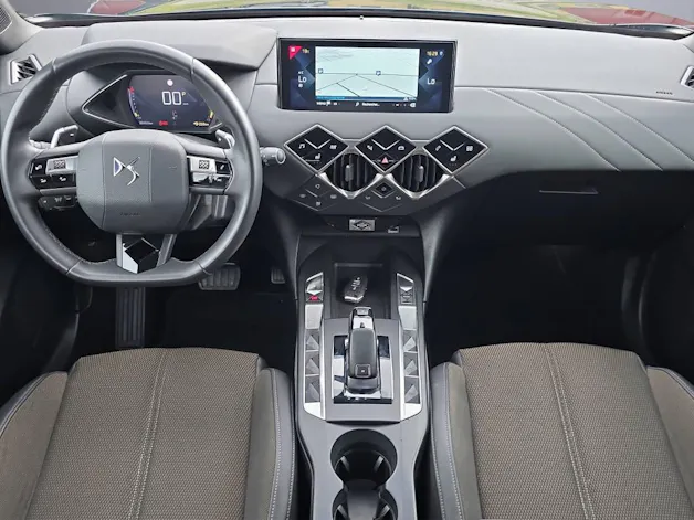 DS Automobiles 3 Crossback 1.2 130 Bastille