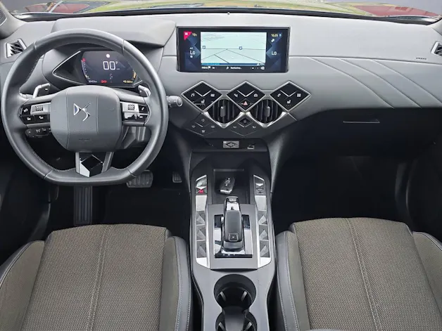 DS Automobiles 3 Crossback 1.2 130 Bastille