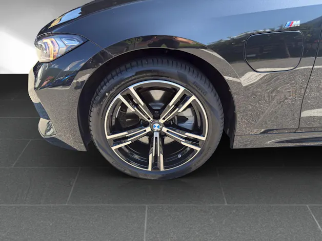 BMW 330e xDrive SAG Touring