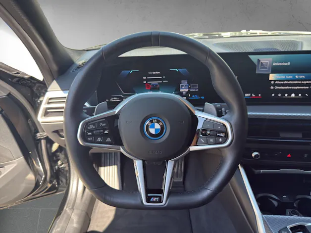 BMW 330e xDrive SAG Touring