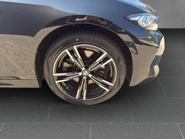 BMW 330e xDrive SAG Touring