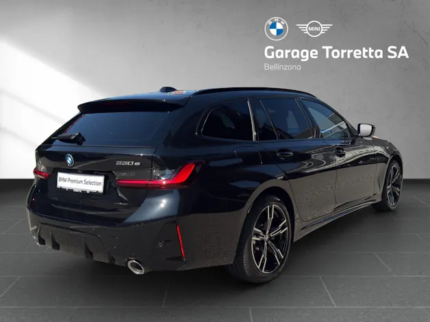 BMW 330e xDrive SAG Touring