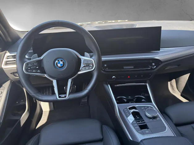 BMW 330e xDrive SAG Touring